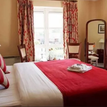 ホテル Riverside キラーニー