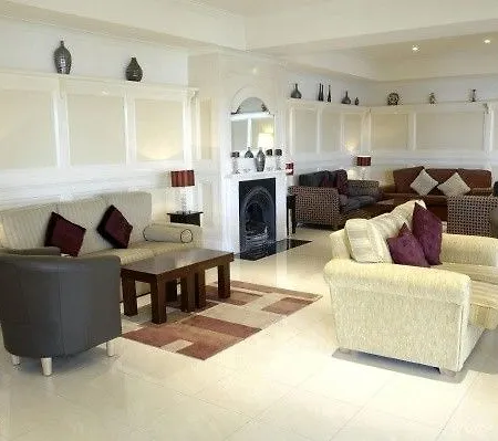 Riverside מלון קיל איירן