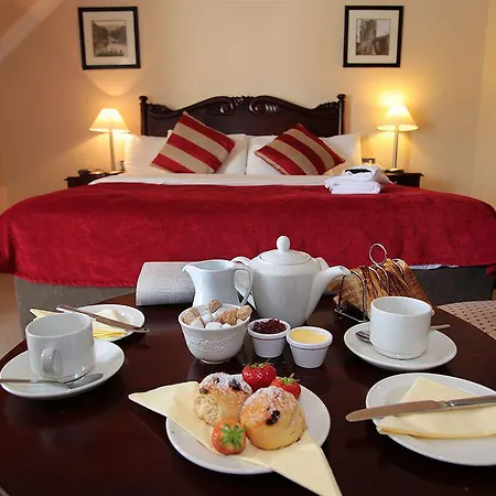 מלון Riverside 4*